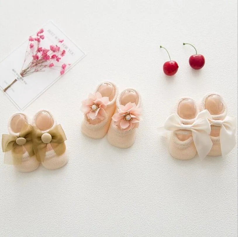Lace Bows and Flower Socks for Toddlers - 3 Pairs